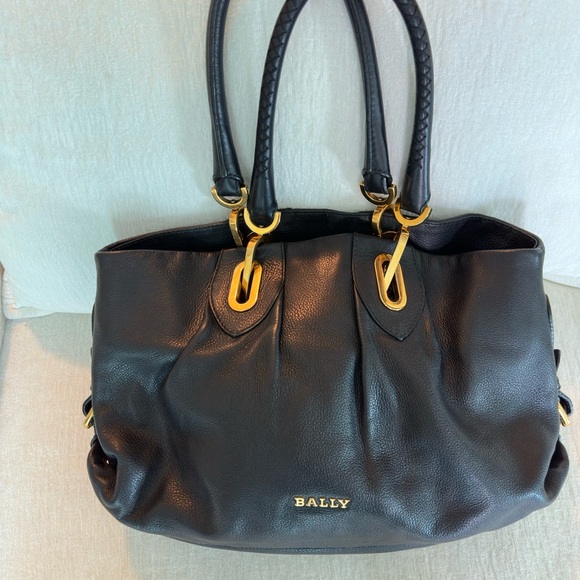Bally Black and Gold Shoulder Bag with Gathered Design - Picture 2 of 7